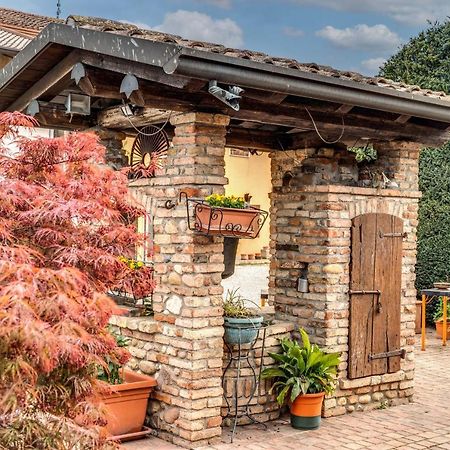 Agriturismo Pozzo Fiorito Castiglione Delle Stiviere Luaran gambar