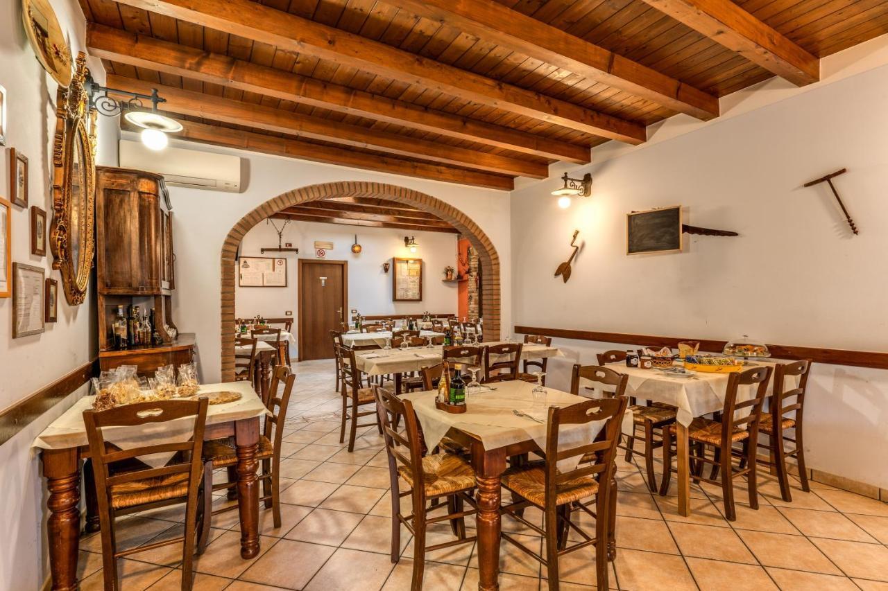 Agriturismo Pozzo Fiorito Castiglione Delle Stiviere Luaran gambar
