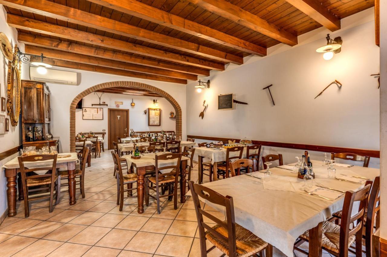 Agriturismo Pozzo Fiorito Castiglione Delle Stiviere Luaran gambar
