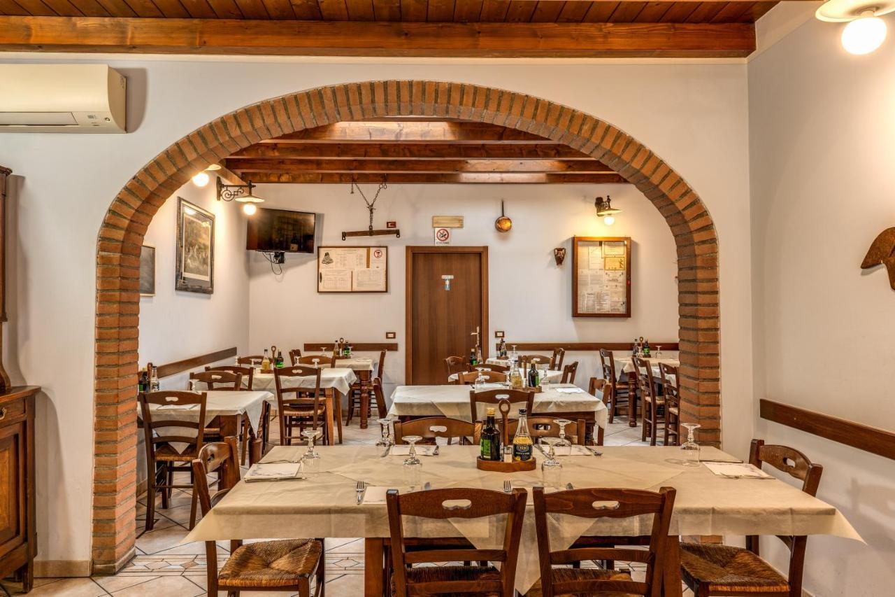 Agriturismo Pozzo Fiorito Castiglione Delle Stiviere Luaran gambar