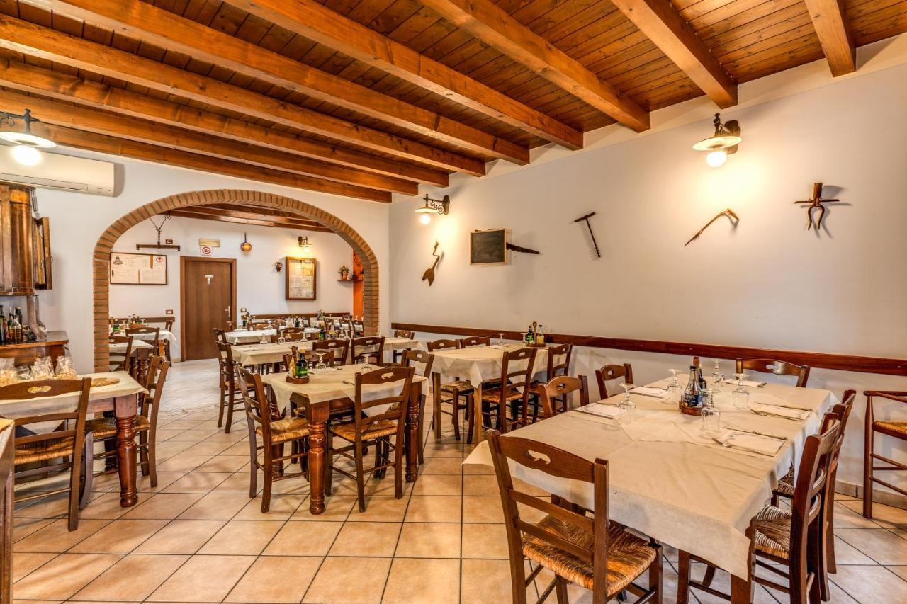 Agriturismo Pozzo Fiorito Castiglione Delle Stiviere Luaran gambar