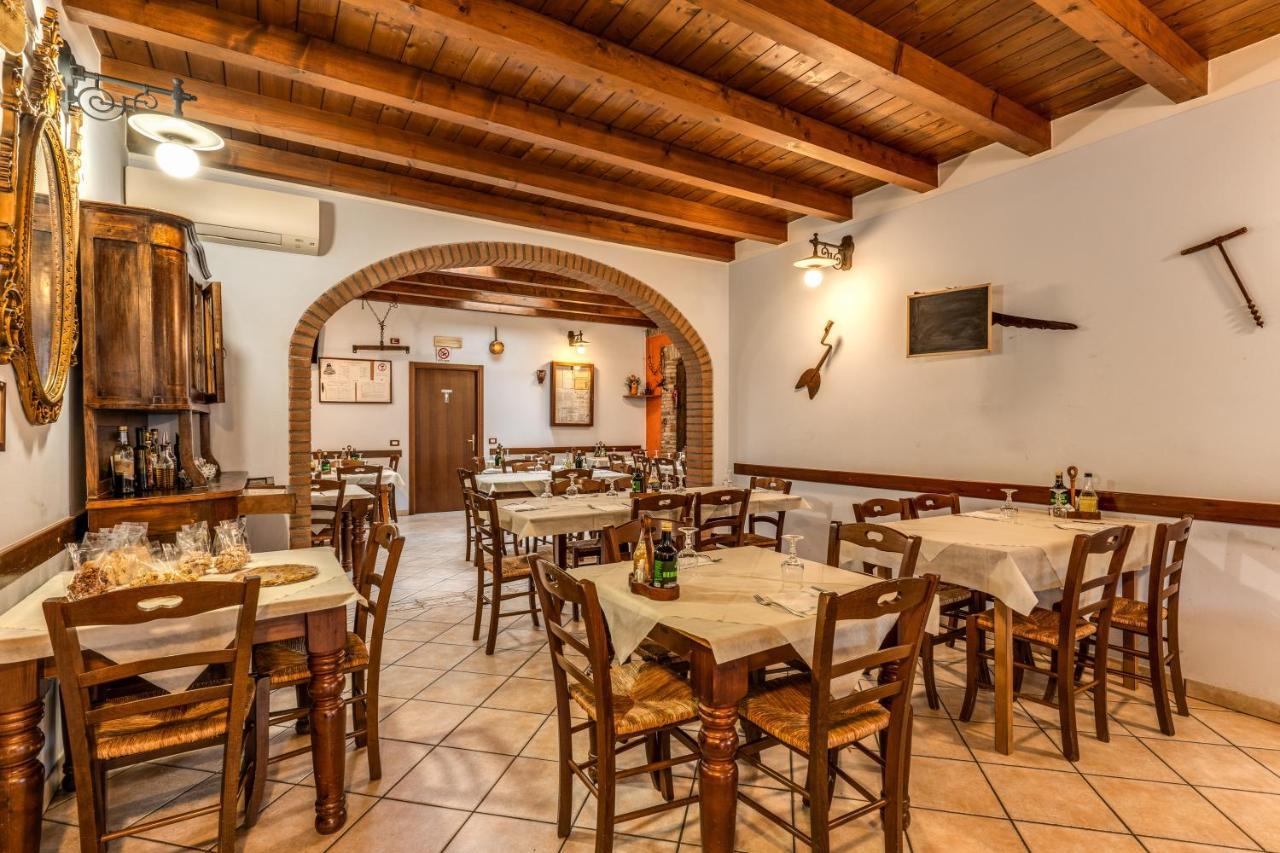 Agriturismo Pozzo Fiorito Castiglione Delle Stiviere Luaran gambar