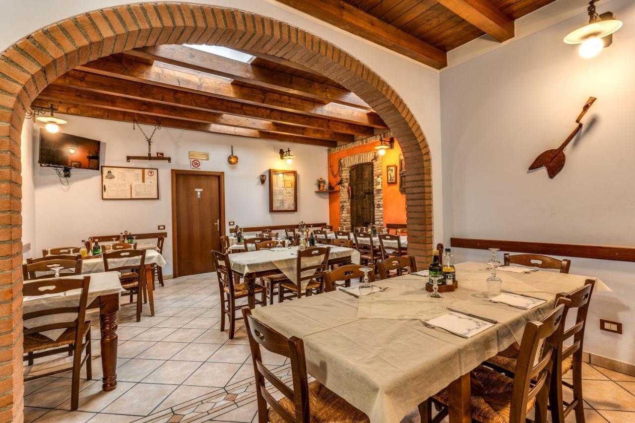 Agriturismo Pozzo Fiorito Castiglione Delle Stiviere Luaran gambar