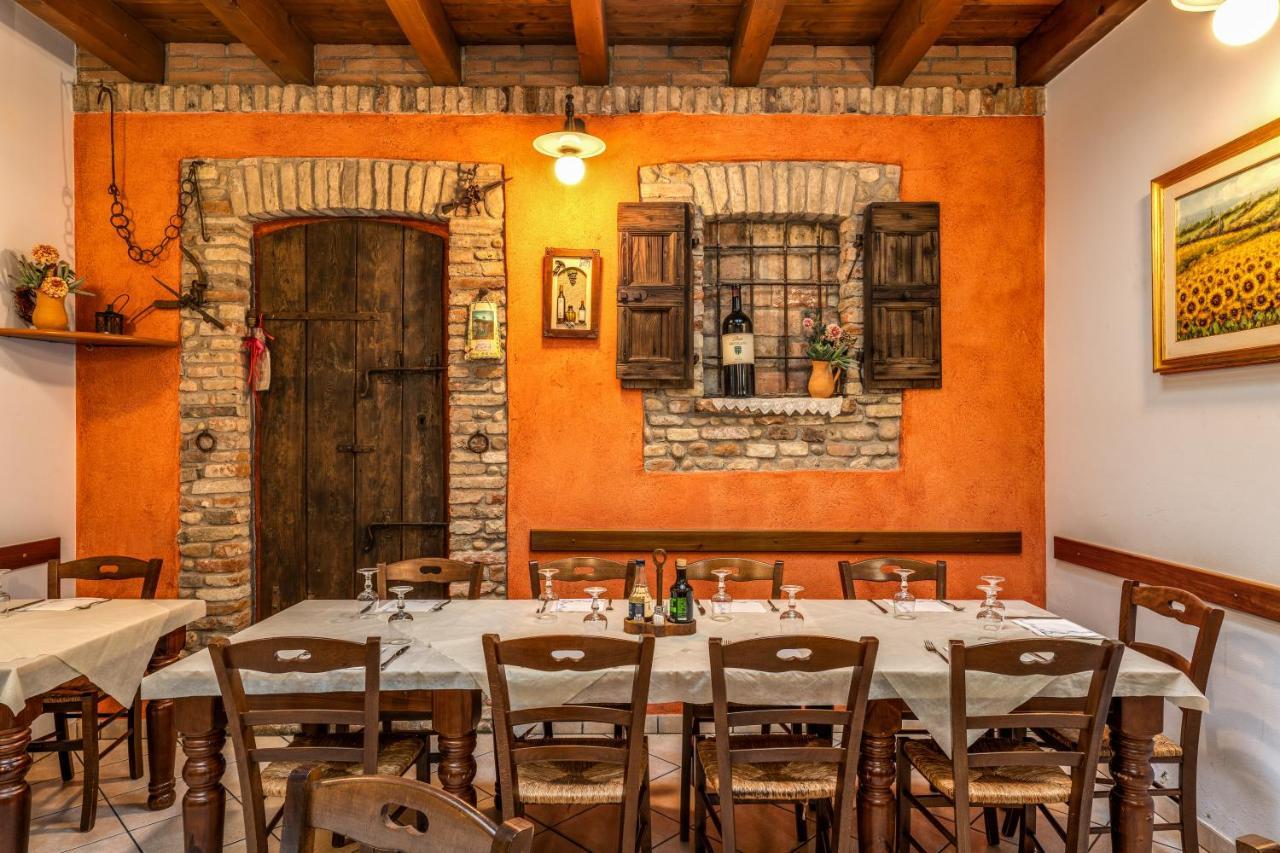 Agriturismo Pozzo Fiorito Castiglione Delle Stiviere Luaran gambar
