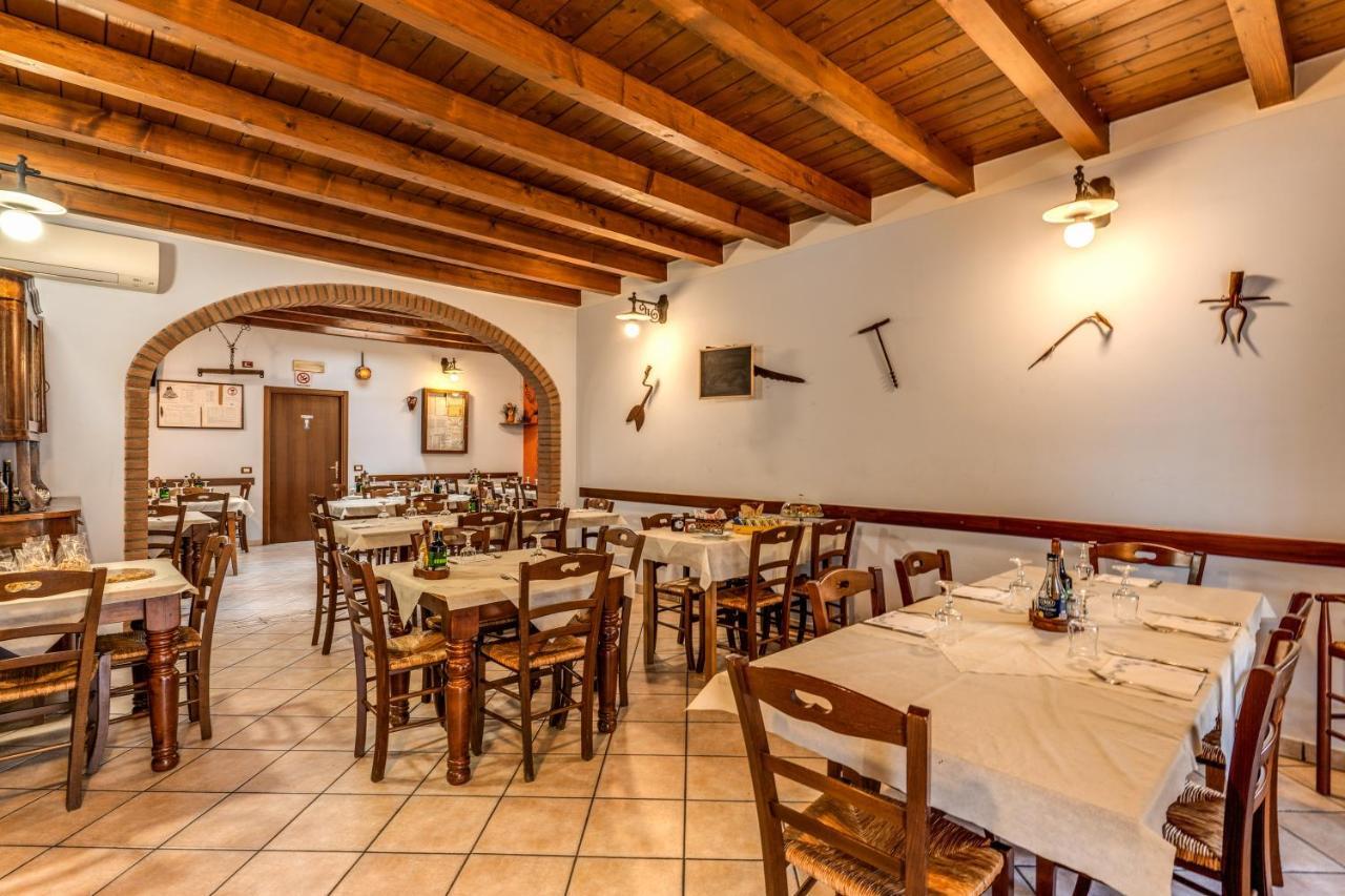 Agriturismo Pozzo Fiorito Castiglione Delle Stiviere Luaran gambar
